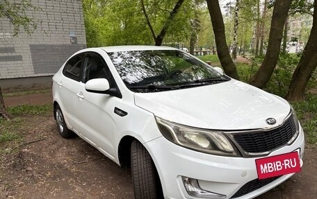 KIA Rio III рестайлинг, 2014 год, 500 000 рублей, 2 фотография