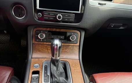 Volkswagen Touareg III, 2013 год, 2 350 000 рублей, 18 фотография