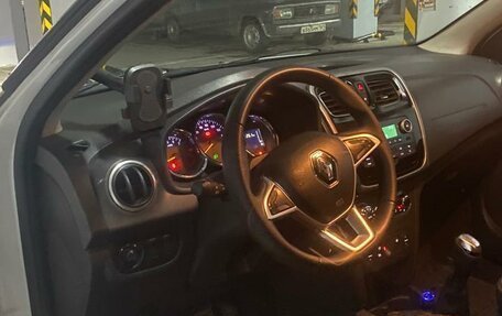 Renault Logan II, 2020 год, 600 000 рублей, 8 фотография