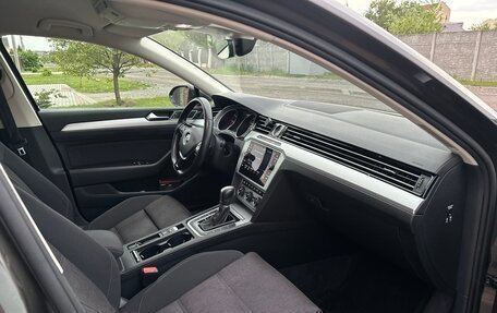 Volkswagen Passat B8 рестайлинг, 2018 год, 1 495 000 рублей, 16 фотография