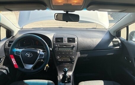 Toyota Avensis III рестайлинг, 2009 год, 900 000 рублей, 5 фотография