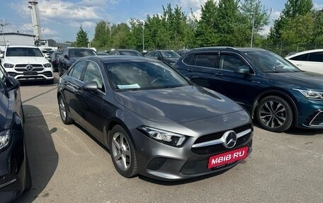 Mercedes-Benz A-Класс, 2019 год, 2 620 000 рублей, 4 фотография
