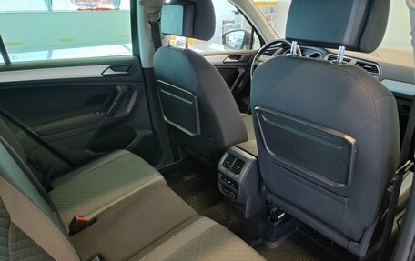 Volkswagen Tiguan II, 2019 год, 1 797 000 рублей, 8 фотография