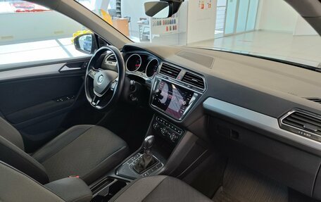 Volkswagen Tiguan II, 2019 год, 1 797 000 рублей, 7 фотография