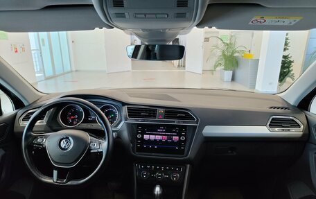 Volkswagen Tiguan II, 2019 год, 1 797 000 рублей, 9 фотография