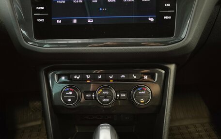 Volkswagen Tiguan II, 2019 год, 1 797 000 рублей, 12 фотография