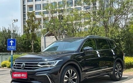 Volkswagen Tiguan II, 2023 год, 3 465 002 рублей, 5 фотография
