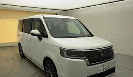 Honda Stepwgn, 2022 год, 2 160 000 рублей, 1 фотография