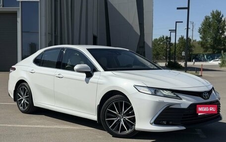 Toyota Camry, 2021 год, 3 350 000 рублей, 1 фотография