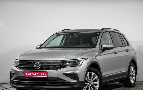Volkswagen Tiguan II, 2020 год, 2 399 000 рублей, 1 фотография