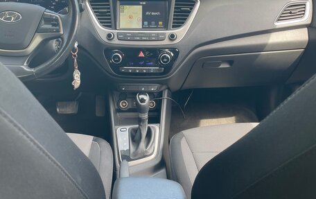 Hyundai Solaris II рестайлинг, 2019 год, 1 399 000 рублей, 10 фотография