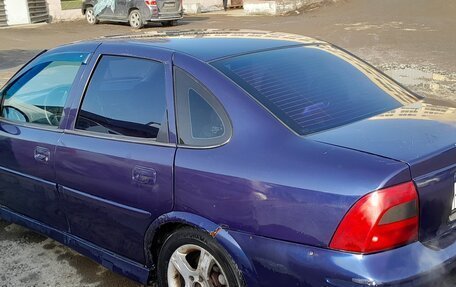 Opel Vectra B рестайлинг, 1999 год, 130 000 рублей, 2 фотография