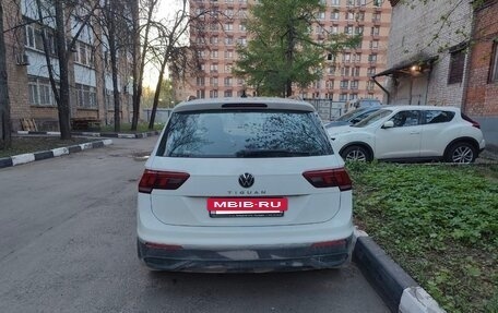 Volkswagen Tiguan II, 2021 год, 1 650 000 рублей, 4 фотография