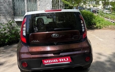 KIA Soul II рестайлинг, 2017 год, 1 700 000 рублей, 11 фотография