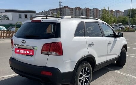 KIA Sorento II рестайлинг, 2011 год, 900 000 рублей, 2 фотография