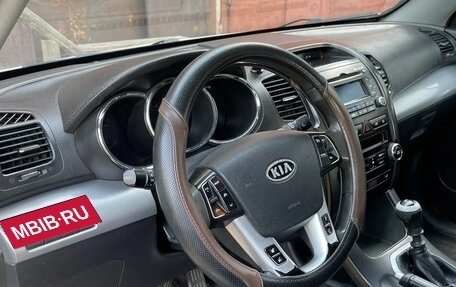 KIA Sorento II рестайлинг, 2011 год, 900 000 рублей, 15 фотография