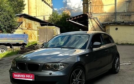 BMW 1 серия, 2010 год, 790 000 рублей, 3 фотография