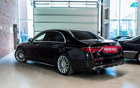 Mercedes-Benz S-Класс, 2021 год, 8 990 000 рублей, 3 фотография
