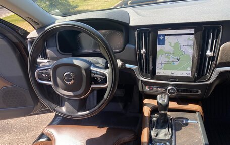 Volvo V90 Cross Country I рестайлинг, 2018 год, 3 300 000 рублей, 5 фотография
