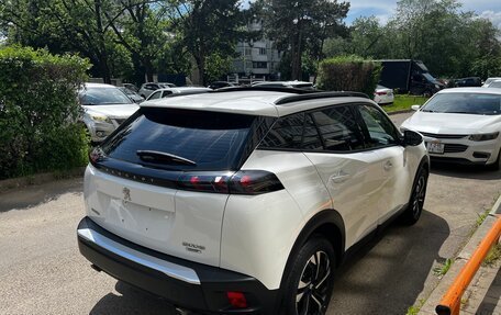 Peugeot 2008 II, 2022 год, 1 890 000 рублей, 3 фотография