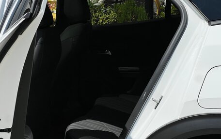Peugeot 2008 II, 2022 год, 1 890 000 рублей, 10 фотография