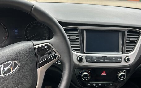 Hyundai Solaris II рестайлинг, 2017 год, 1 450 000 рублей, 11 фотография