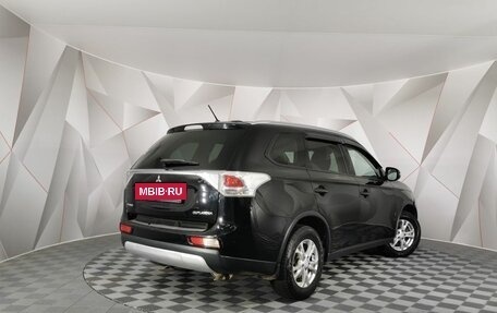 Mitsubishi Outlander III рестайлинг 3, 2014 год, 1 485 000 рублей, 2 фотография