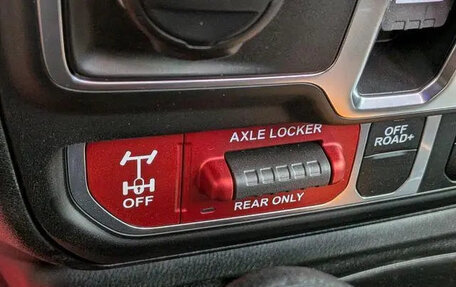 Jeep Wrangler, 2026 год, 13 699 000 рублей, 14 фотография