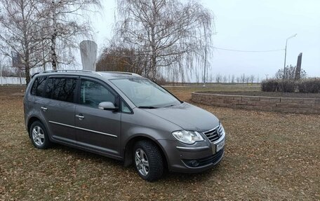Volkswagen Touran III, 2008 год, 800 000 рублей, 10 фотография