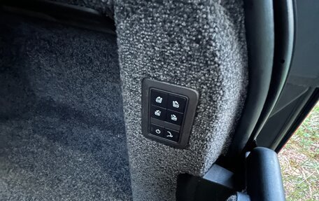 Land Rover Range Rover IV рестайлинг, 2015 год, 5 350 000 рублей, 19 фотография