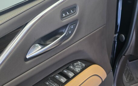 Cadillac Escalade V, 2023 год, 13 990 000 рублей, 11 фотография