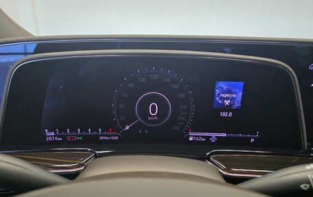 Cadillac Escalade V, 2023 год, 13 990 000 рублей, 15 фотография