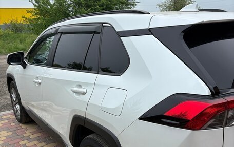 Toyota RAV4, 2021 год, 3 290 000 рублей, 4 фотография