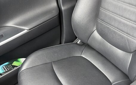 Toyota RAV4, 2021 год, 3 290 000 рублей, 8 фотография