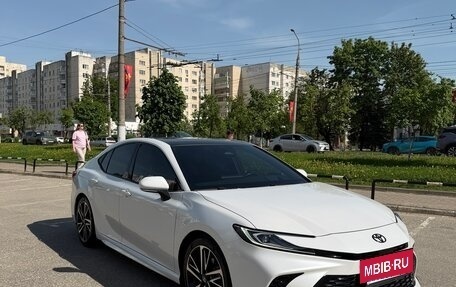 Toyota Camry, 2024 год, 3 750 000 рублей, 3 фотография