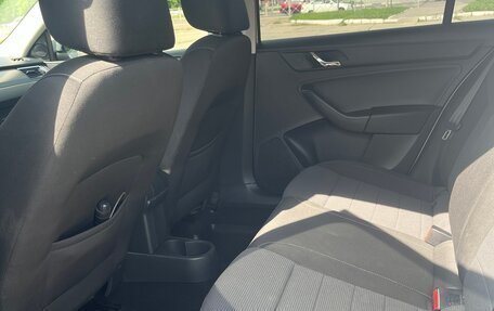 Skoda Rapid I, 2015 год, 1 100 000 рублей, 8 фотография