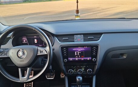 Skoda Octavia, 2017 год, 1 830 000 рублей, 5 фотография