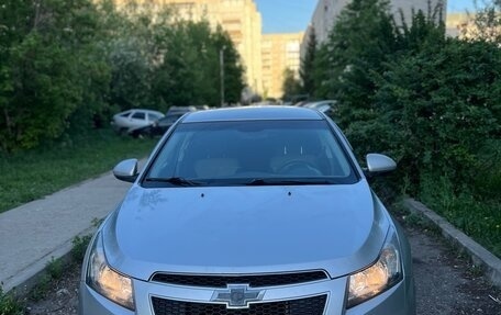 Chevrolet Cruze II, 2012 год, 560 000 рублей, 3 фотография