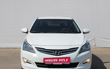 Hyundai Solaris II рестайлинг, 2015 год, 1 290 000 рублей, 2 фотография