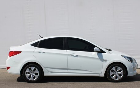 Hyundai Solaris II рестайлинг, 2015 год, 1 290 000 рублей, 8 фотография