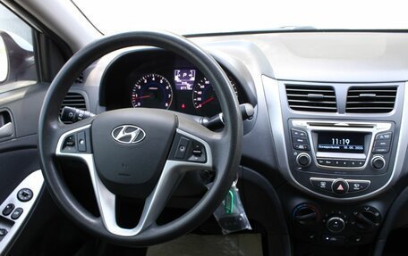 Hyundai Solaris II рестайлинг, 2015 год, 1 290 000 рублей, 17 фотография