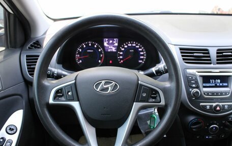 Hyundai Solaris II рестайлинг, 2015 год, 1 290 000 рублей, 18 фотография