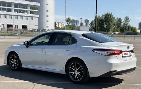 Toyota Camry, 2021 год, 3 350 000 рублей, 4 фотография