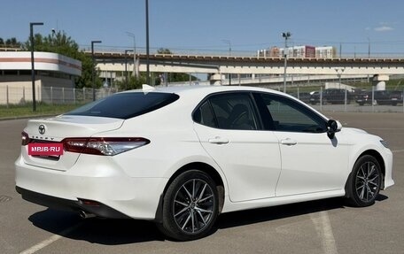 Toyota Camry, 2021 год, 3 350 000 рублей, 6 фотография