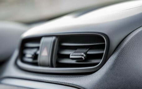 KIA Soul II рестайлинг, 2014 год, 1 148 000 рублей, 30 фотография