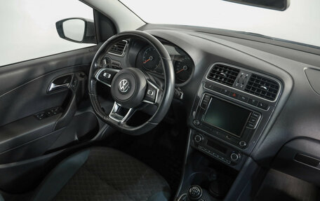 Volkswagen Polo VI (EU Market), 2019 год, 1 289 000 рублей, 8 фотография