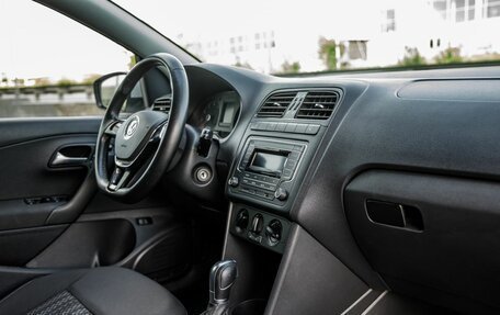 Volkswagen Polo VI (EU Market), 2018 год, 1 348 000 рублей, 27 фотография