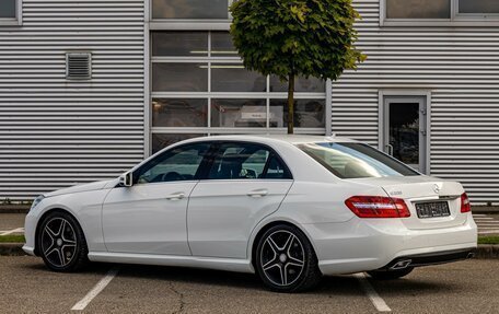 Mercedes-Benz E-Класс, 2013 год, 1 595 000 рублей, 4 фотография