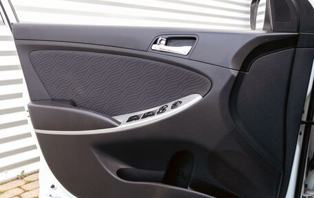 Hyundai Solaris II рестайлинг, 2011 год, 795 000 рублей, 12 фотография