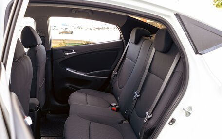Hyundai Solaris II рестайлинг, 2011 год, 795 000 рублей, 17 фотография